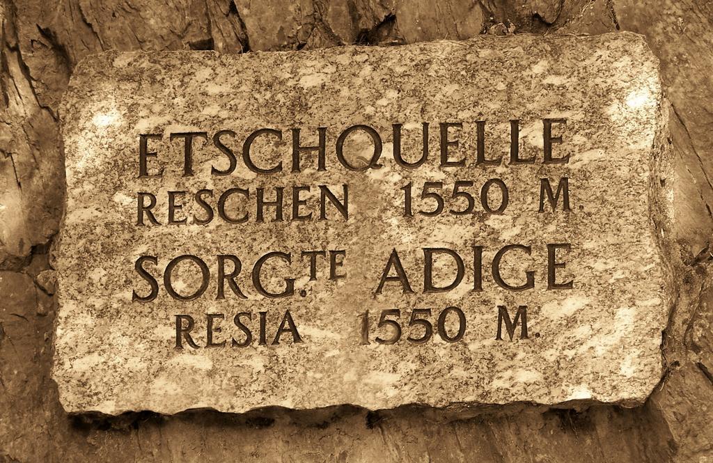Hotel Etschquelle レージア エクステリア 写真